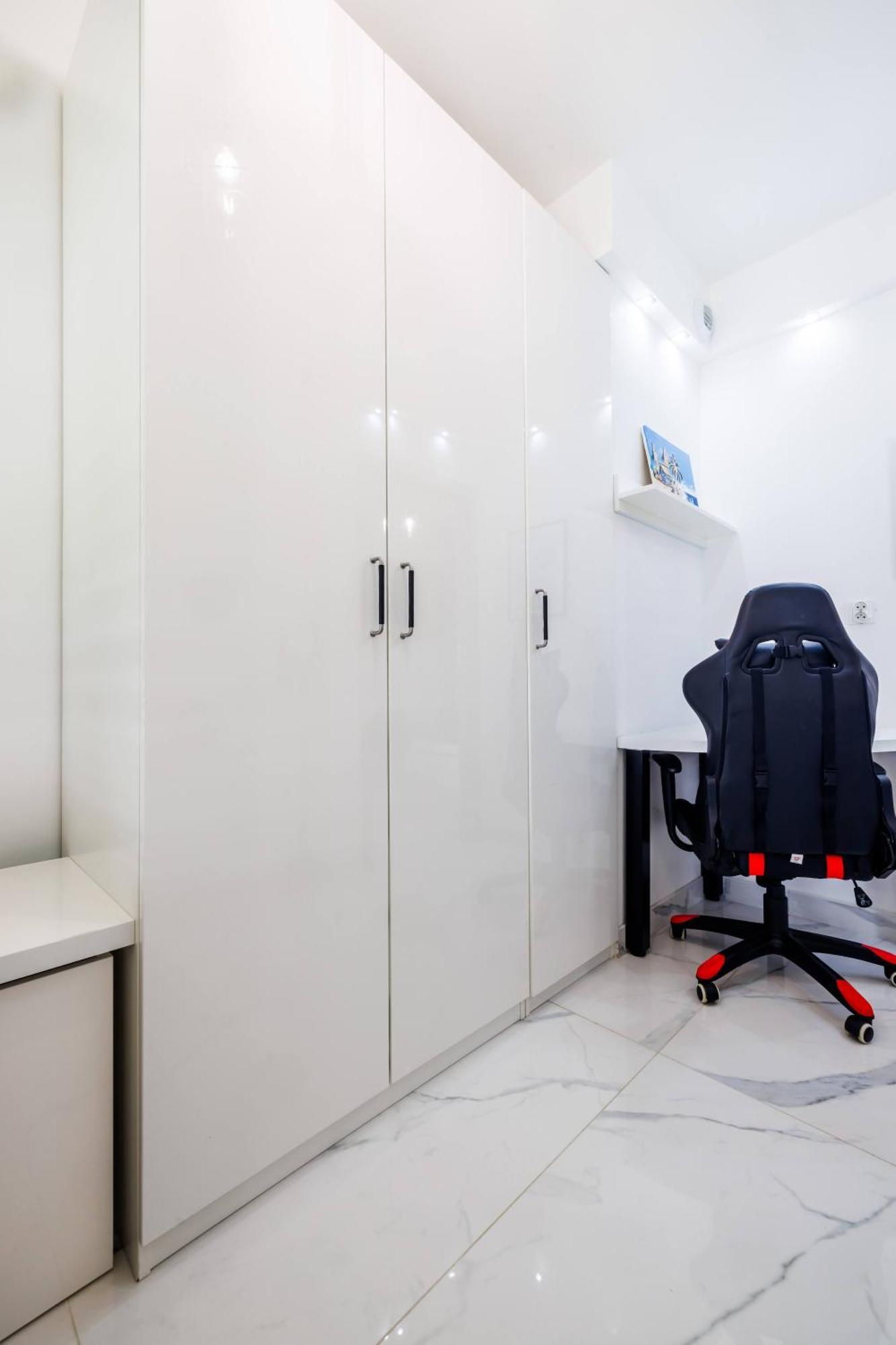 Luxury Apartment With Spa Bath- City Centre, Free Parking Rzeszów Exteriör bild
