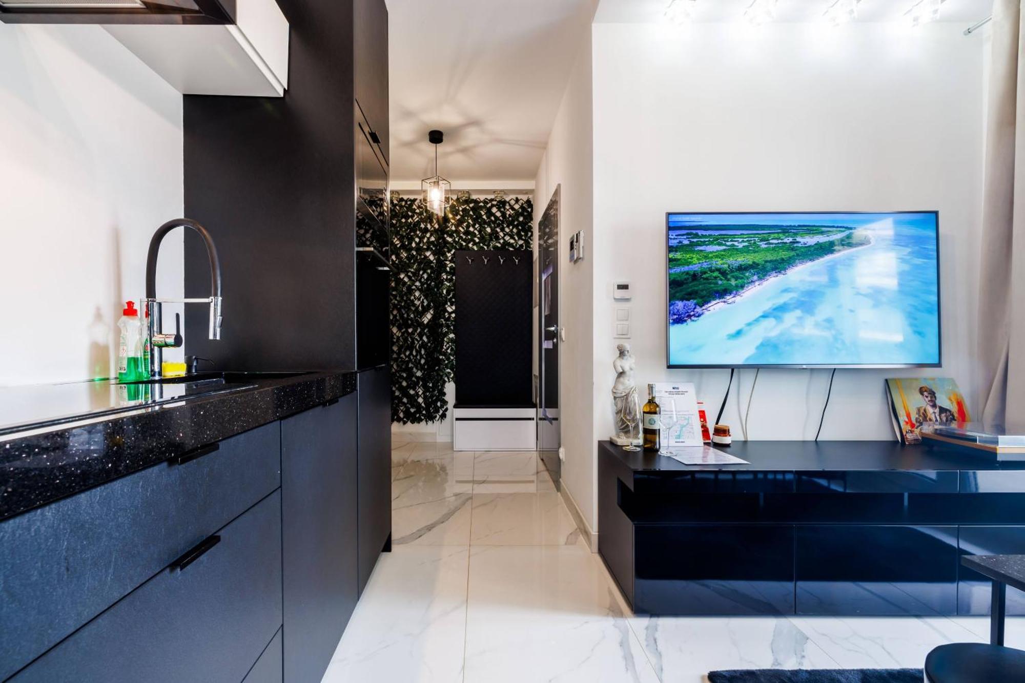 Luxury Apartment With Spa Bath- City Centre, Free Parking Rzeszów Exteriör bild