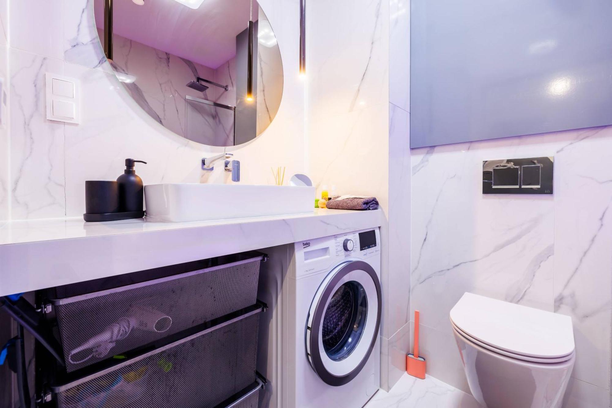 Luxury Apartment With Spa Bath- City Centre, Free Parking Rzeszów Exteriör bild